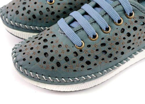 Pantofi dama de vară din piele cu perforare în albastru - Model Rickel 860