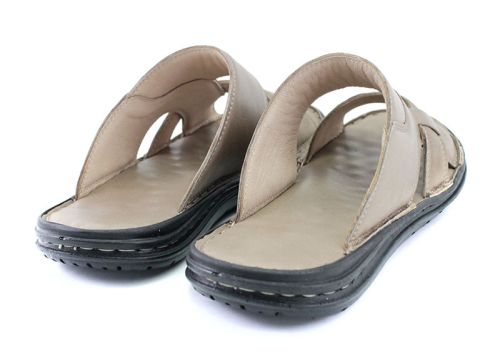 Мъжки чехли от естествена кожа в пясъчен цвят- модел Атила.