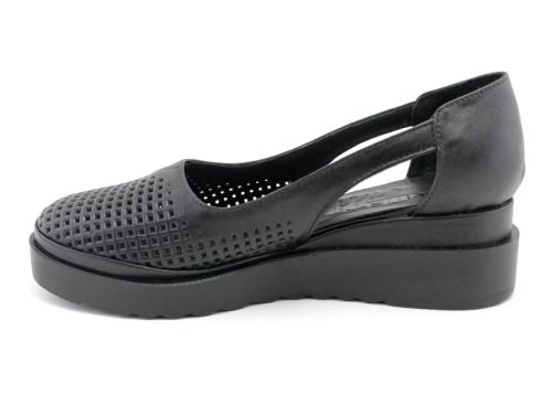 Pantofi de dama deschisi din piele naturala de culoare neagra, model Elitsa.
