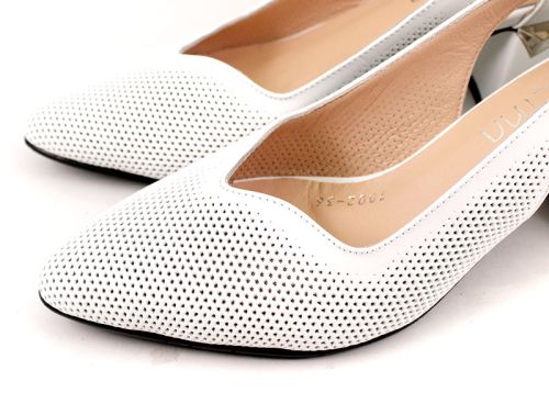 Pantofi formali dama din piele naturala in culoarea alba - Model Elif.