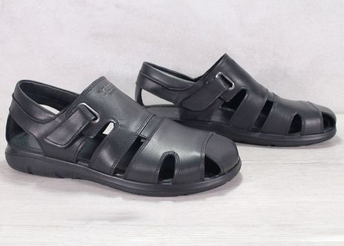 Sandale barbatesti din piele naturala de culoare neagra - model Nero.