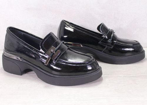 Mocasini de dama confectionati din lac natural negru - model Classic Edge Loafer