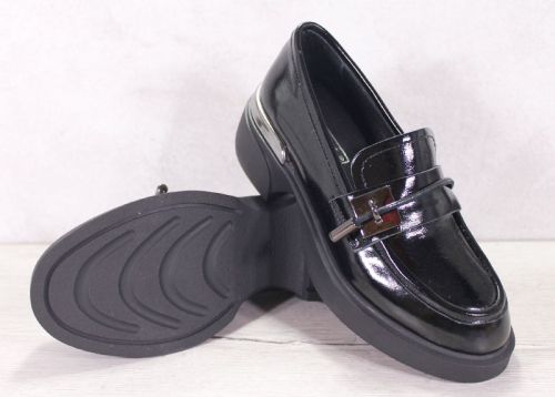 Mocasini de dama confectionati din lac natural negru - model Classic Edge Loafer