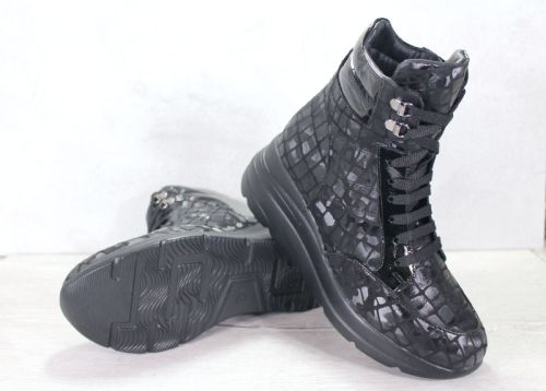 Cizme sport de dama din piele naturala cu model croco si lac - model Croco Sport